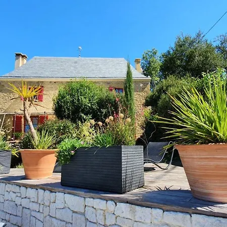 Le Clos D'o Maison De Charme La Salamandre Avec Sa Piscine Chauffee Proche De Sarlat