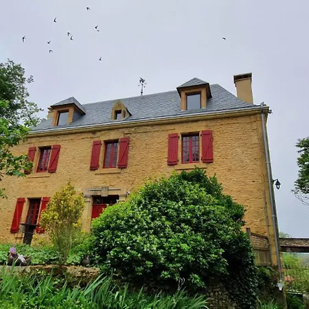 Le Clos D'o Maison De Charme La Salamandre Avec Sa Piscine Chauffee Proche De Sarlat بيت للعطل *